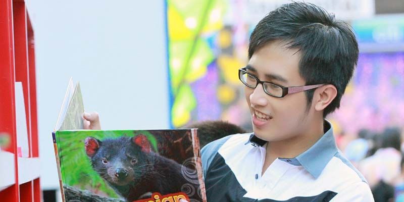 Tác giả Phạm Văn Hiếu 2 Jun88king Com - Trang Chủ Jun88.com #1 Việt Nam Quá trình học tập và chuyên môn của tác giả Văn Hiếu