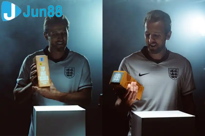 Kane được vinh danh là Vua phá lưới tuyển Anh mùa 2024/25 (Ảnh: @HKane). Kane được vinh danh là Vua phá lưới tuyển Anh mùa 2024/25 (Ảnh: @HKane).