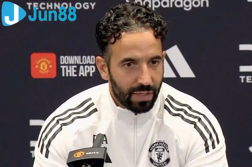 Ruben Amorim đã lên tiếng đáp trả các chỉ trích. Ảnh: The Mirror Ruben Amorim đã lên tiếng đáp trả các chỉ trích. Ảnh: The Mirror