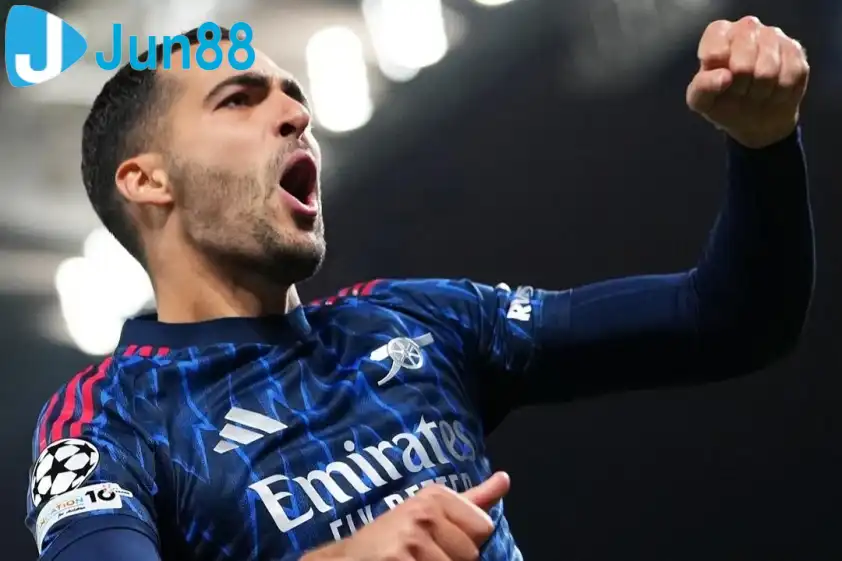 Mikel Merino được xem là quân bài Mikel Merino được xem là quân bài